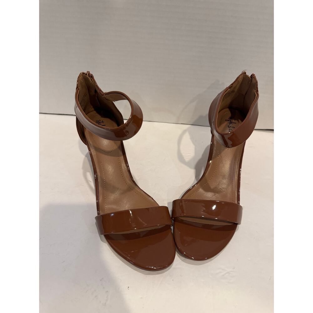 Style & Co. Womens Paycee patent Zipper Slip On Heels size 9.5 M nwob - Picture 4 of 6